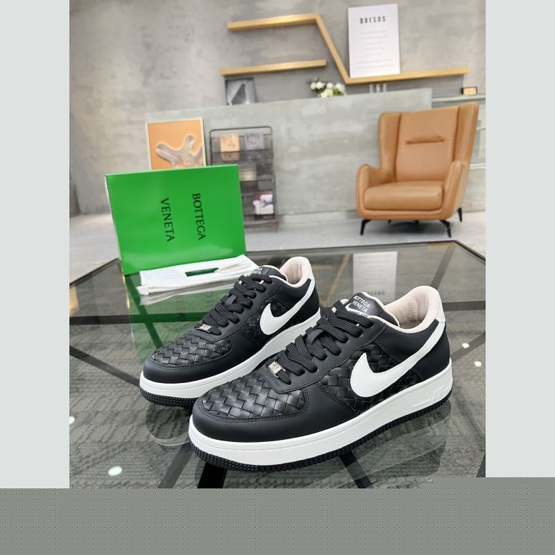 bo*te*ga Ve*ne*ta casual shoes